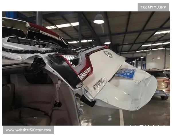 加拿大站维伦纽夫赛道多起事故,安全车多次出动 加拿大站维伦纽夫赛道多起事故,安全车多次出动