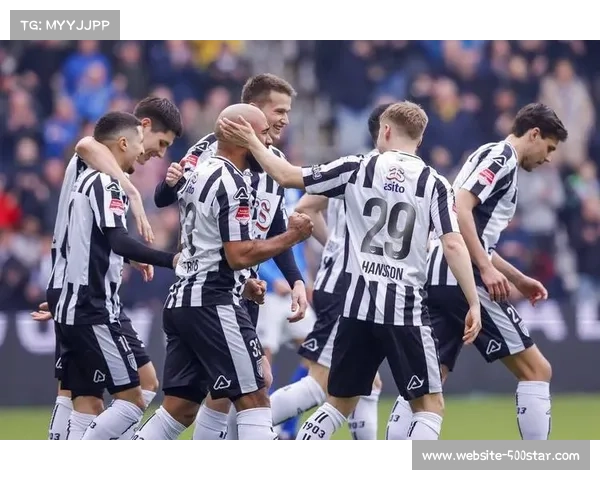 兹沃勒点球被扑，赫拉克勒斯逃过一劫